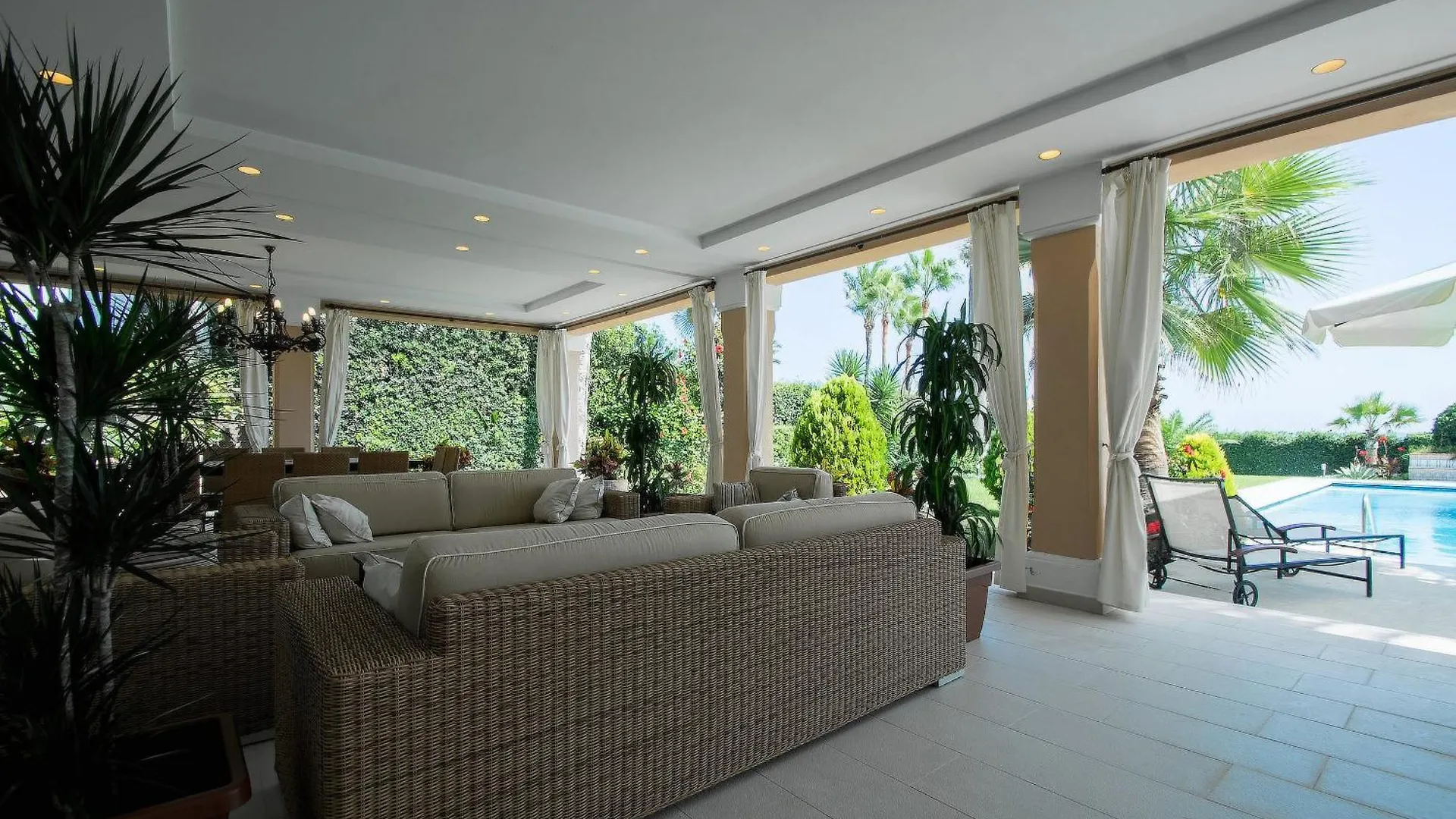 1072 Beachfront El Paraiso Retreat With Pool & Bbq Estepona 0*,