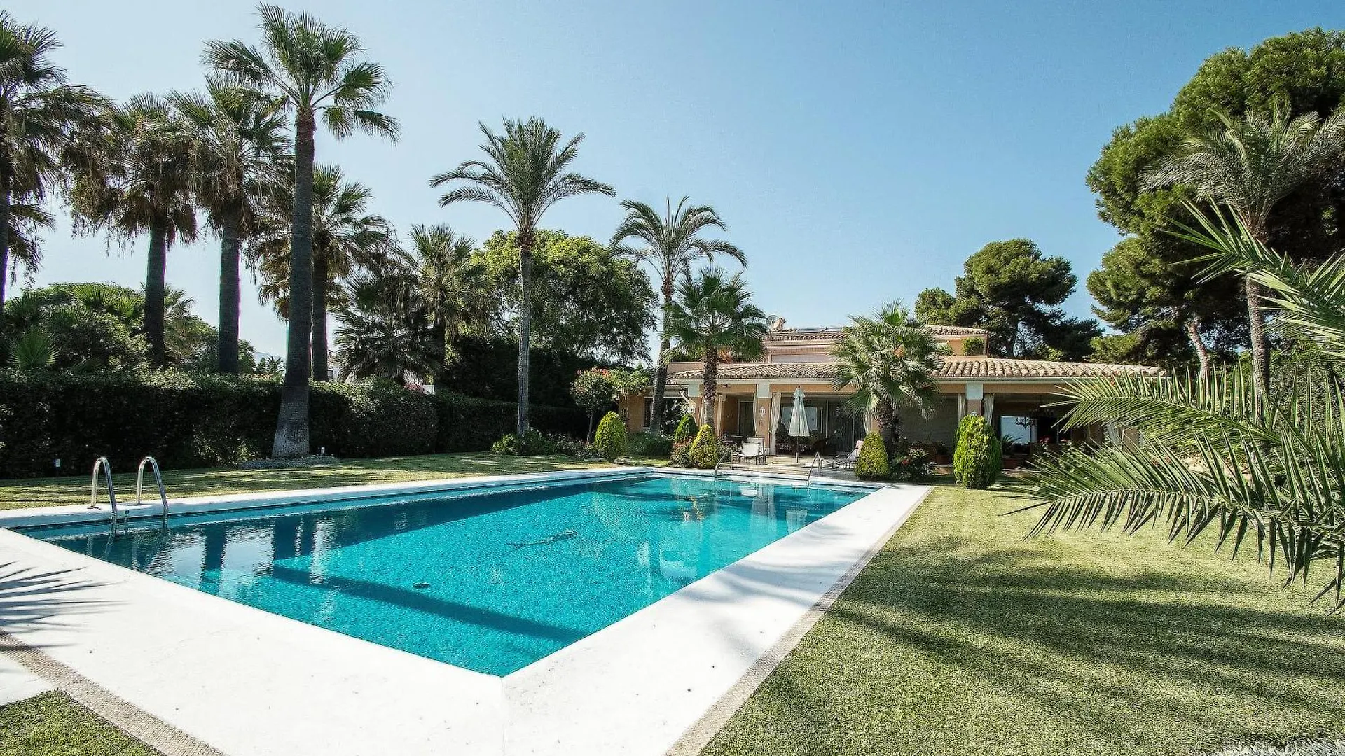 1072 Beachfront El Paraiso Retreat With Pool & Bbq Estepona 0*,