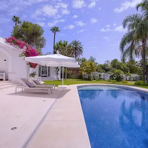 El Pilar Villa