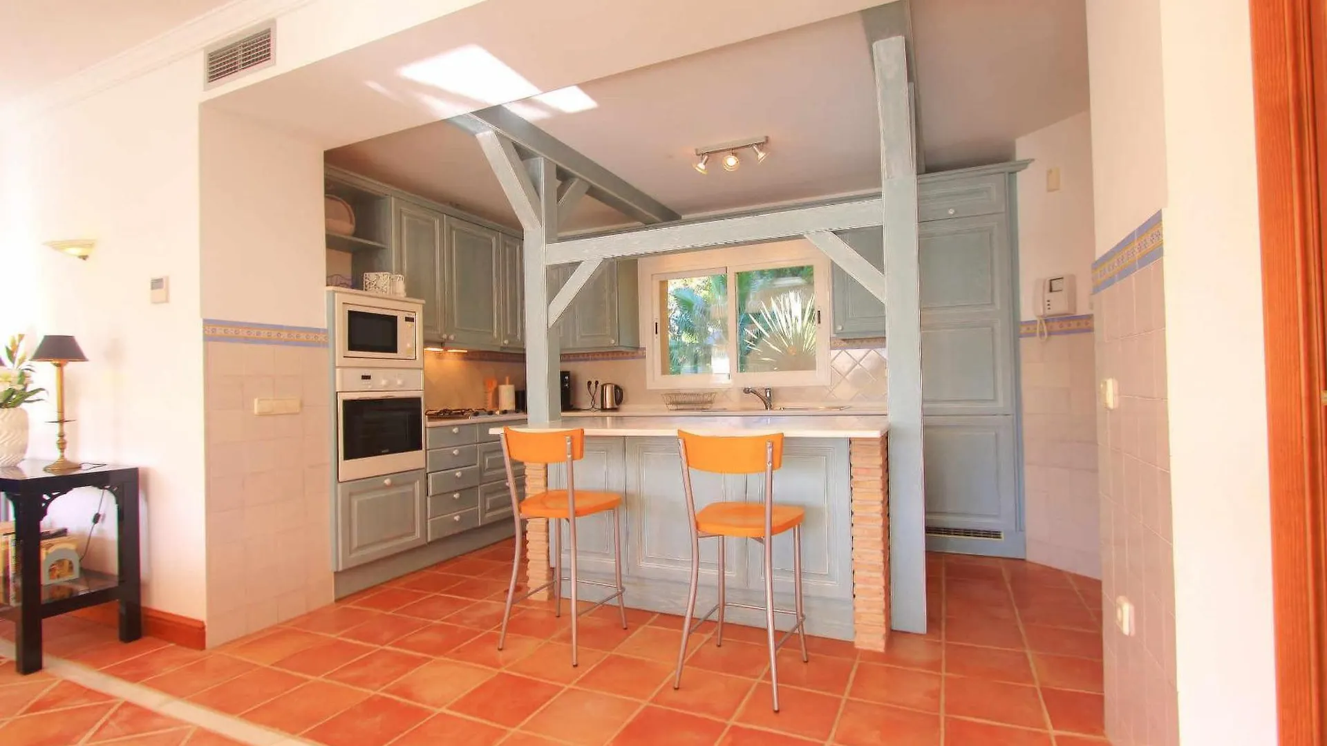 1072 Beachfront El Paraiso Retreat With Pool & Bbq Эстепона Испания